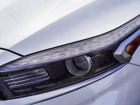 Used 2023 Kia Forte GT-Line image 7