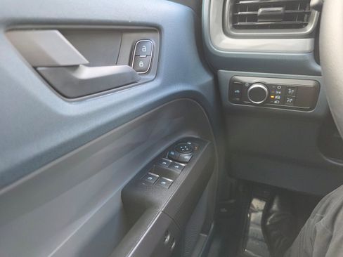 New 2025 Ford Maverick XL w/ Equipment Group 102A image 19