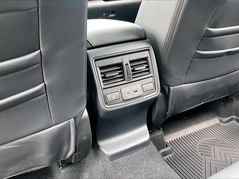 Certified 2026 Subaru Outback Touring AWD/4WD image 24