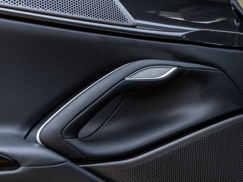 Used 2024 Ferrari Purosangue image 22