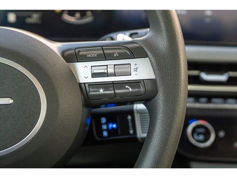 Used 2025 Hyundai Sonata SEL FWD image 7