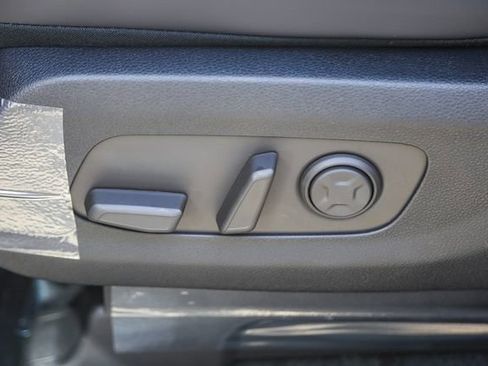 New 2026 Kia Carnival LXS image 22