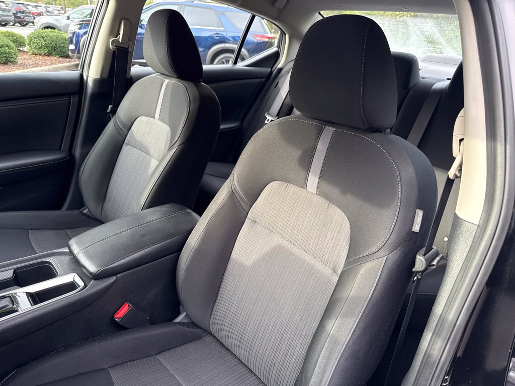 Certified 2025 Nissan Sentra SV FWD image 18