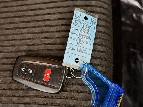 Used 2022 Toyota 4Runner TRD Off-Road AWD/4WD image 35