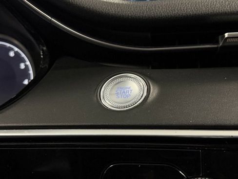 Used 2022 Genesis GV70 2.5T w/ Select Package image 20