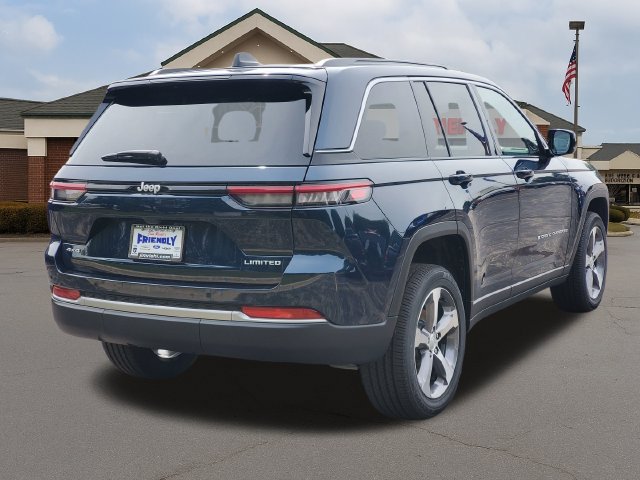 Used 2026 Jeep Grand Cherokee Limited AWD/4WD image 3