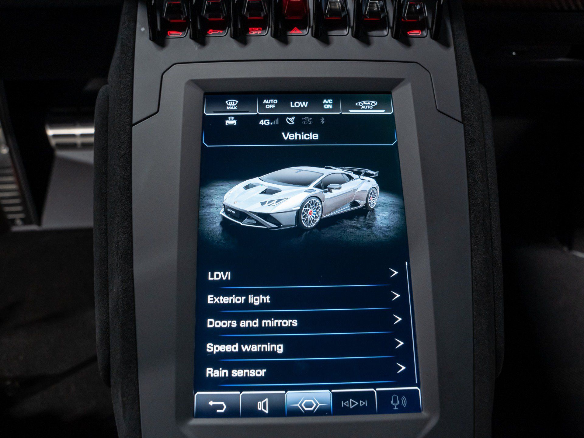 Used 2024 Lamborghini Huracan STO RWD image 74