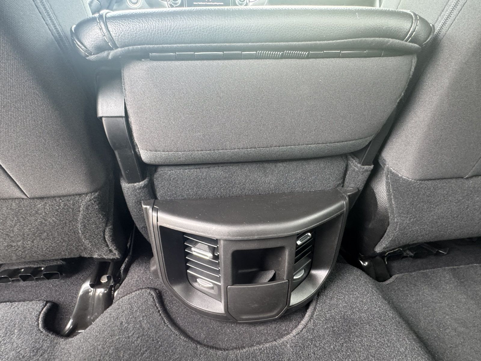 Certified 2025 RAM 2500 Tradesman AWD/4WD image 23