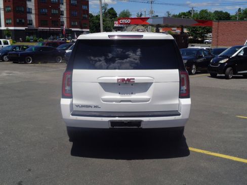 Used 2017 GMC Yukon XL SLE w/ SLE Value Package AWD/4WD image 13