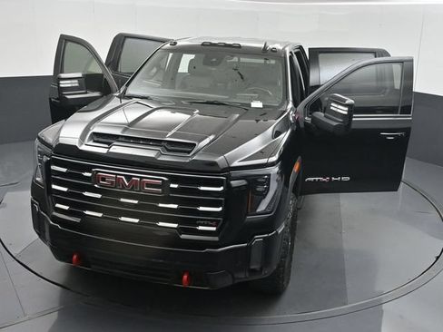 Used 2024 GMC Sierra 2500 AT4 w/ AT4 Premium Plus Package AWD/4WD image 58
