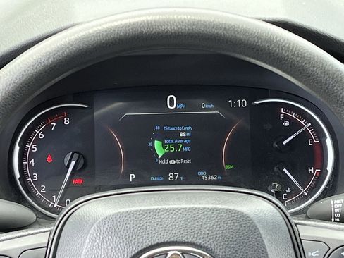 Used 2024 Toyota RAV4 XLE FWD image 13