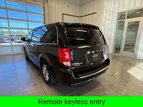 Used 2016 Dodge Grand Caravan SE image 5
