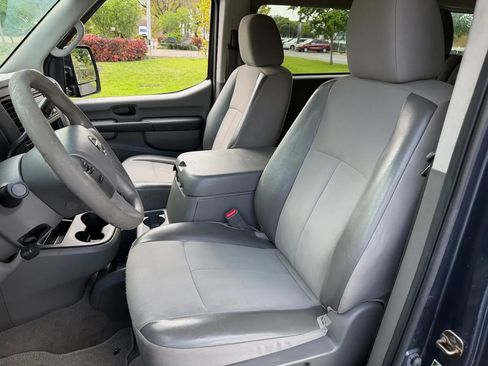 Used 2013 Nissan NV 3500 SV w/ Tow Pkg image 8