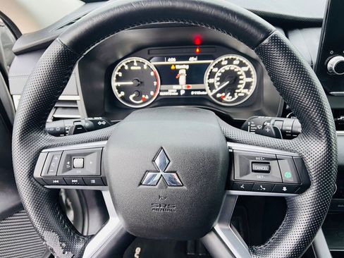 Used 2022 Mitsubishi Outlander SEL Black Edition image 13