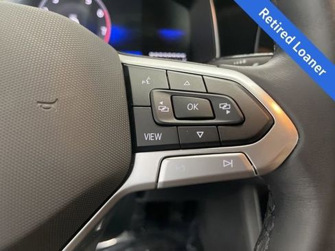 New 2025 Volkswagen Jetta SE w/ Black Wheel Package FWD image 17