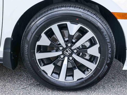 Certified 2025 Honda Odyssey EX-L image 12