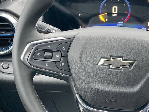 New 2026 Chevrolet Trax LT w/ Driver Confidence Package FWD image 9