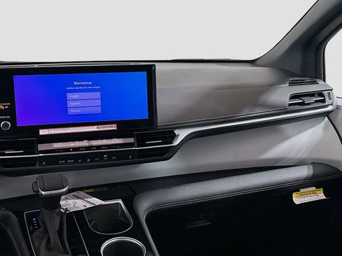New 2025 Toyota Sienna XSE FWD image 21