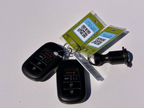 Certified 2025 Honda Accord LX image 36