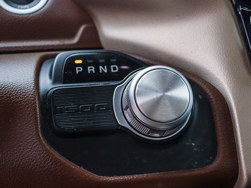Used 2019 RAM 1500 Laramie RWD image 19