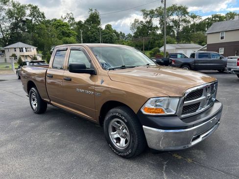 Used 2011 RAM 1500 ST w/ ST Popular Equipment Group AWD/4WD image 3