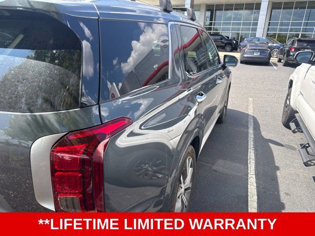 Used 2022 Hyundai Palisade Limited w/ Winter Package FWD image 3