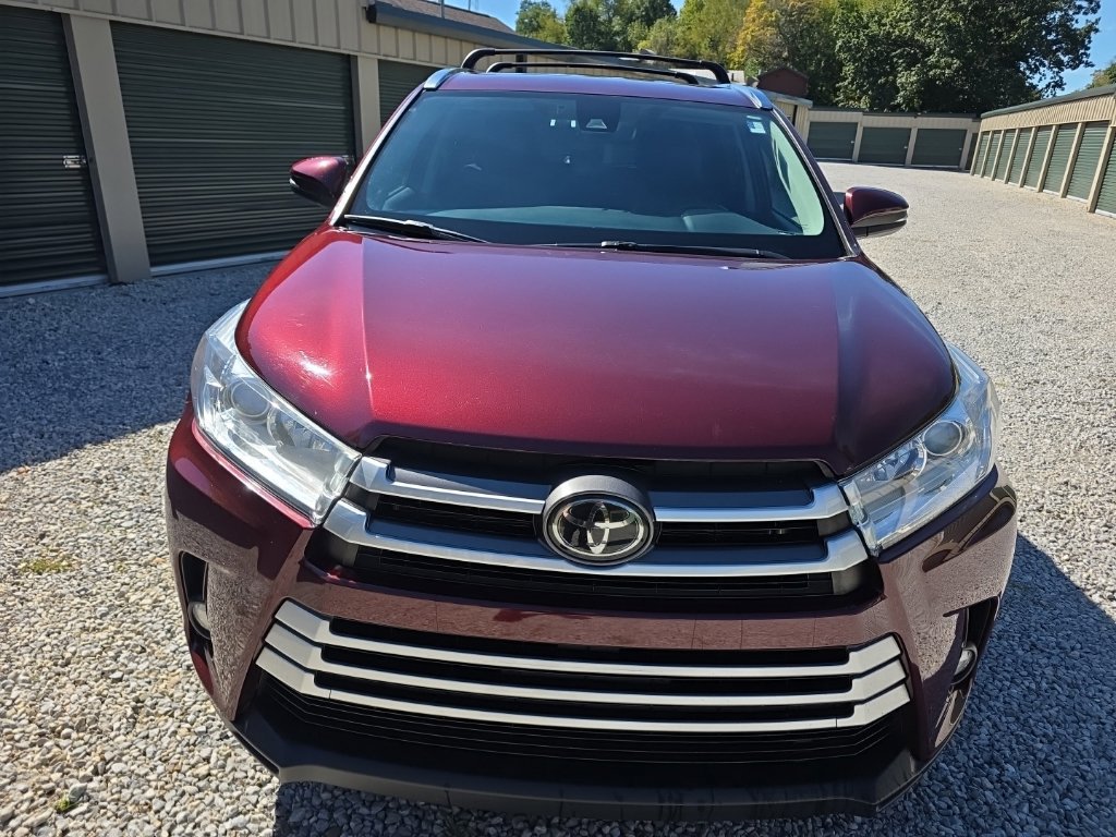 Certified 2019 Toyota Highlander XLE w/ Protection Package #3 AWD/4WD image 9