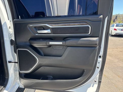 Used 2020 RAM 1500 Laramie AWD/4WD image 25