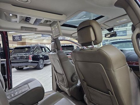 Used 2013 Chrysler Town & Country Limited w/ Luxury Group FWD image 25