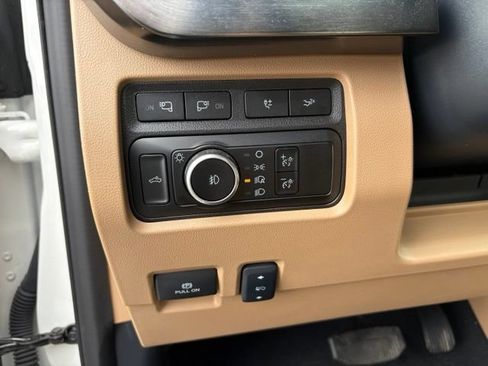 Certified 2024 Ford F250 Lariat w/ Lariat Ultimate Package AWD/4WD image 22