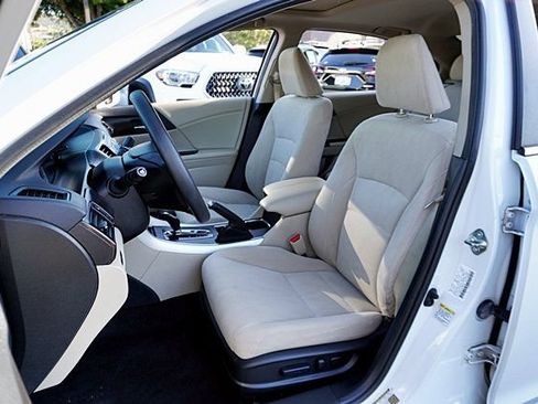 Used 2015 Honda Accord EX image 14