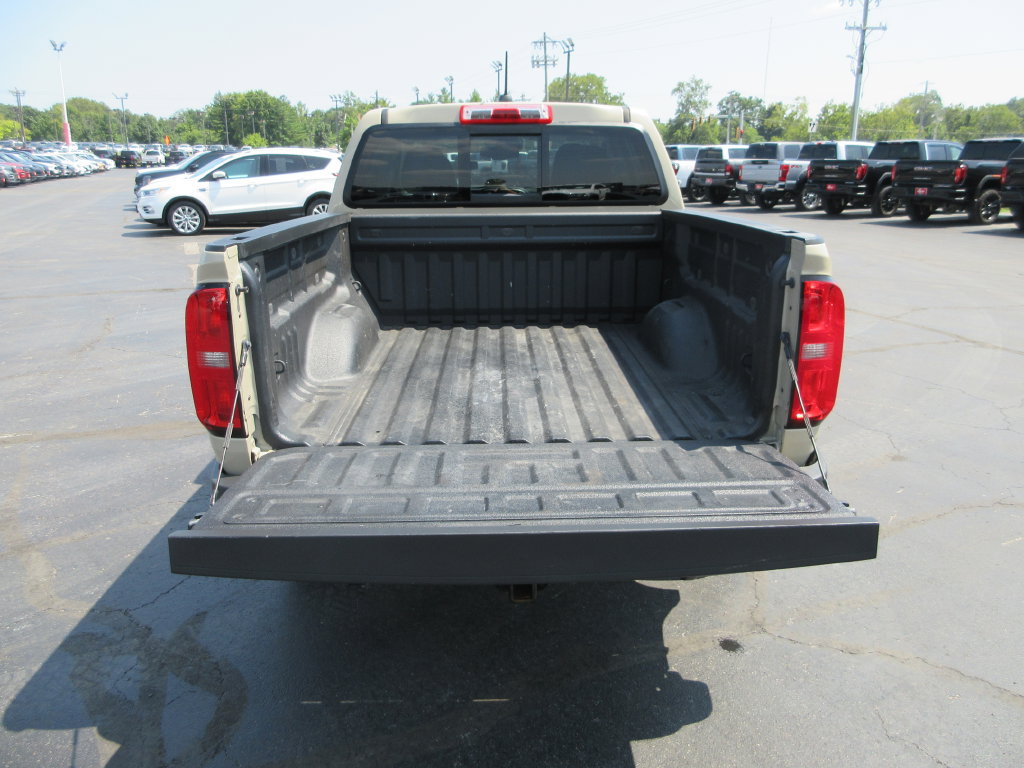 Used 2022 Chevrolet Colorado Z71 w/ Safety Package AWD/4WD image 9
