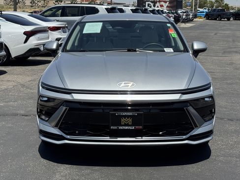Used 2025 Hyundai Sonata SEL FWD image 2
