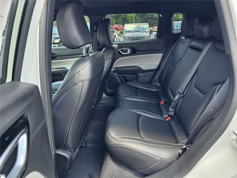 New 2026 Jeep Compass Limited AWD/4WD image 31