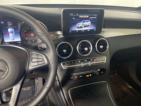 Used 2019 Mercedes-Benz GLC 300 4MATIC image 17