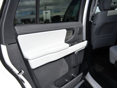 New 2026 Ford Expedition Max Platinum w/ Driver's Package image 17