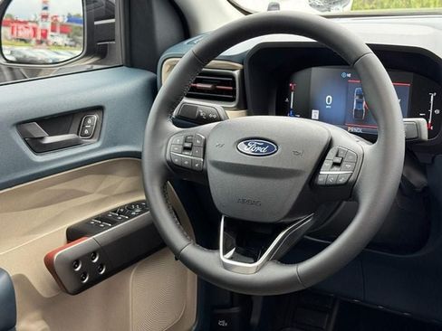 Used 2025 Ford Maverick Lariat w/ 4K Tow Package AWD/4WD image 13