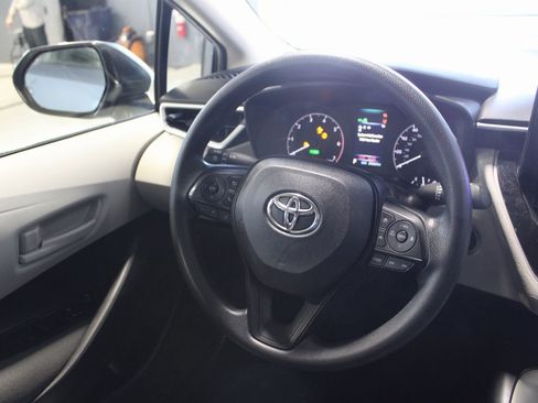 Used 2025 Toyota Corolla LE w/ LE Premium Package image 22