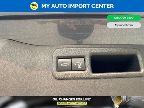 Used 2022 Toyota Venza Limited AWD/4WD image 29