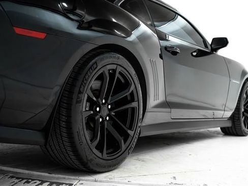 Used 2013 Chevrolet Camaro ZL1 image 13