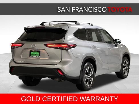 Certified 2025 Toyota Highlander XLE image 5