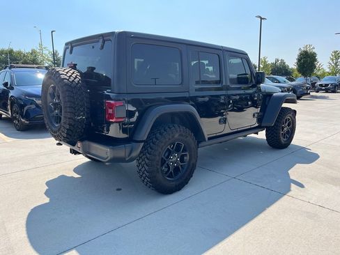 Used 2024 Jeep Wrangler Unlimited Sport AWD/4WD image 10
