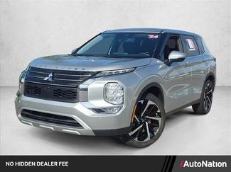 Used 2024 Mitsubishi Outlander SE FWD video 1