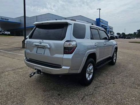 Used 2022 Toyota 4Runner SR5 Premium AWD/4WD image 8