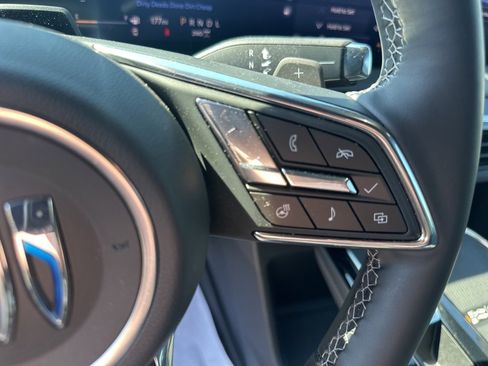 Certified 2025 Buick Enclave Avenir w/ Super Cruise Package image 21