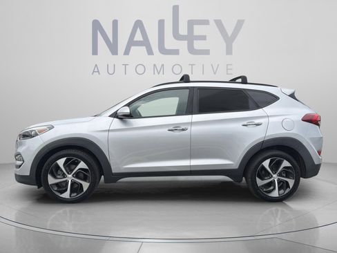 Used 2018 Hyundai Tucson FWD image 2