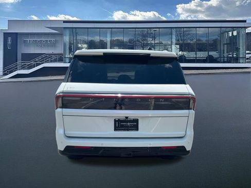 New 2027 Lincoln Navigator L Black Label AWD/4WD image 6