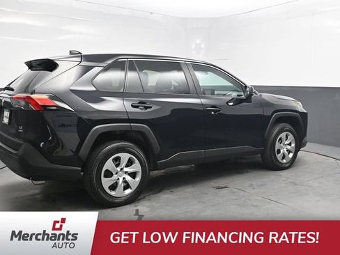 Used 2022 Toyota RAV4 LE w/ Carpet Mat Package (TMS) AWD/4WD image 8