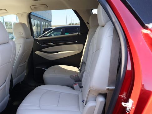 Used 2024 Buick Enclave Essence image 35