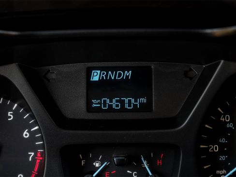 Used 2016 Ford Transit 350 XL image 14